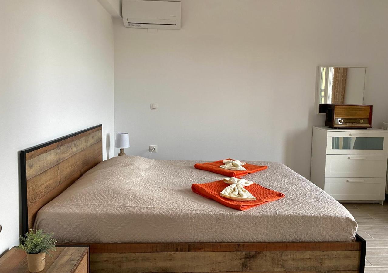 Coralli Pentati 2 "Dimitris Apartments" Kültér fotó