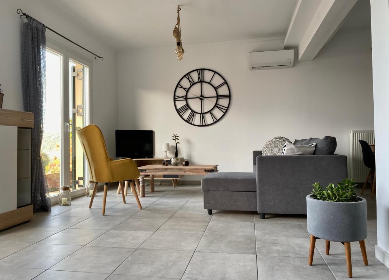 Coralli Pentati 2 "Dimitris Apartments" Kültér fotó